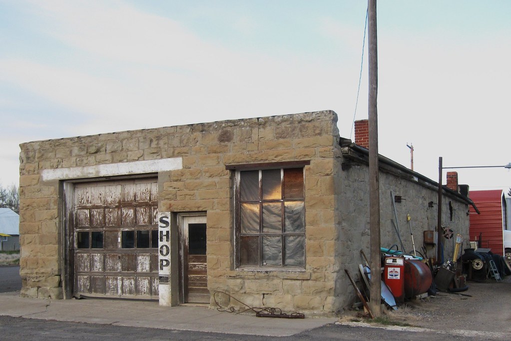 Roundup, Montana Shop leh19790 Flickr