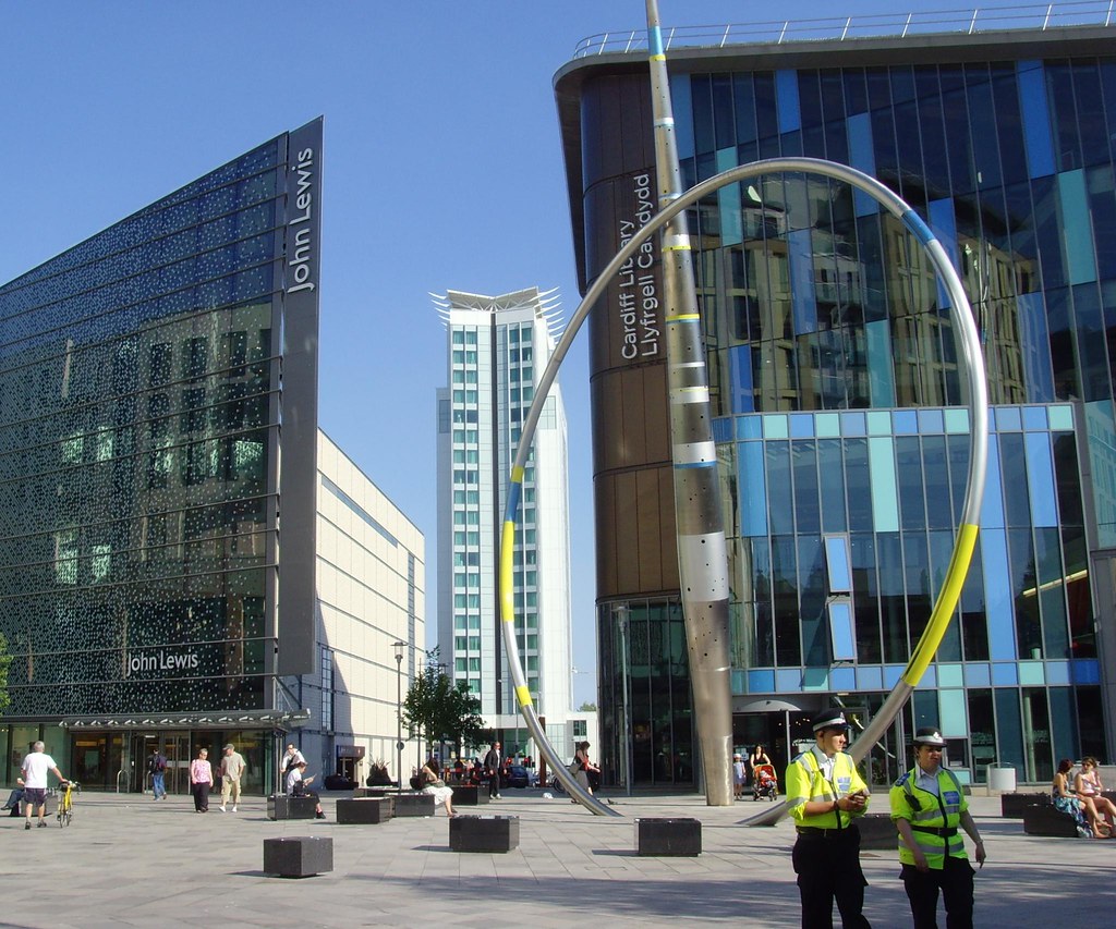 Cardiff Architecture The new Cardiff John Lewis (on the le… Flickr