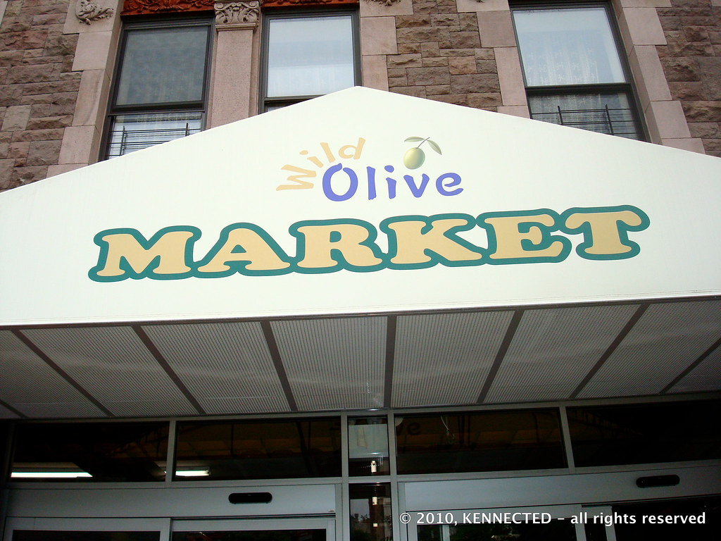 Wild Olive Market On 125 Street between Fifth and Madison.… Flickr