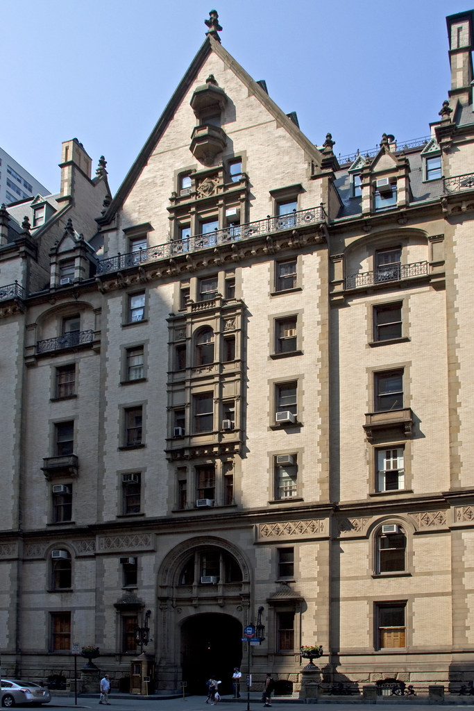 Dakota apartments 2 Tony Hisgett Flickr