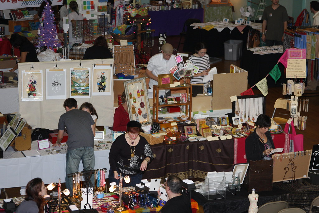 ATOMIC HOLIDAY BAZAAR 416 Adrien Lucas Flickr