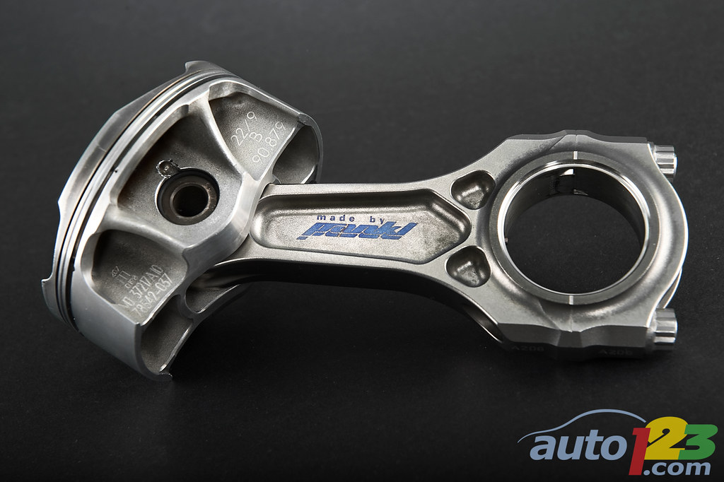 F1 piston and connecting rod Laval, Quebec, Marc 11th 2010… Flickr