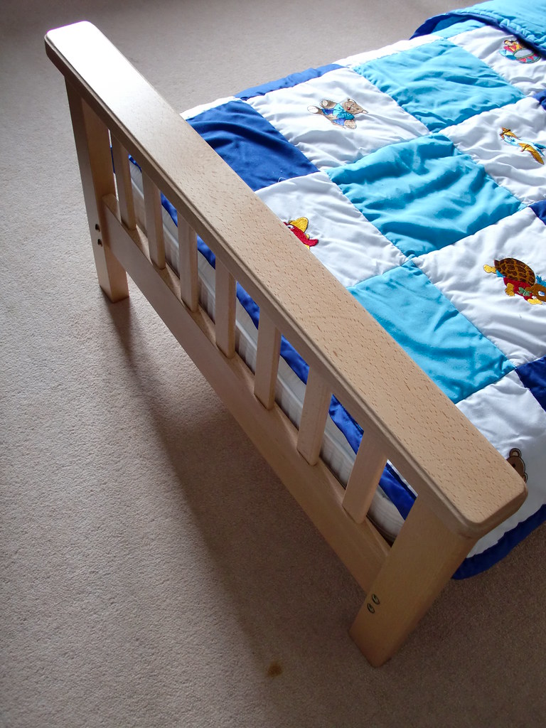 CIMG3295 Mothercare "Stockholm" cot bed. Full size cot whi… Flickr