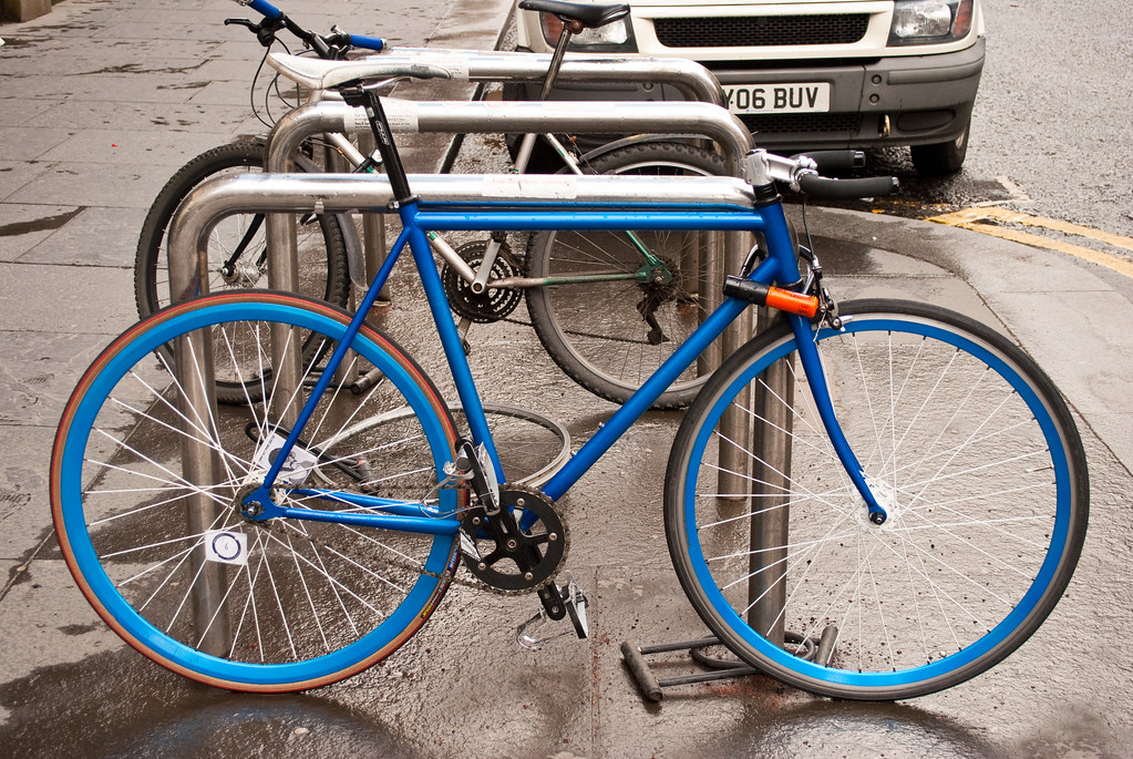 300410_ Beautiful blue fixed gear bike Thomas Mathie Flickr