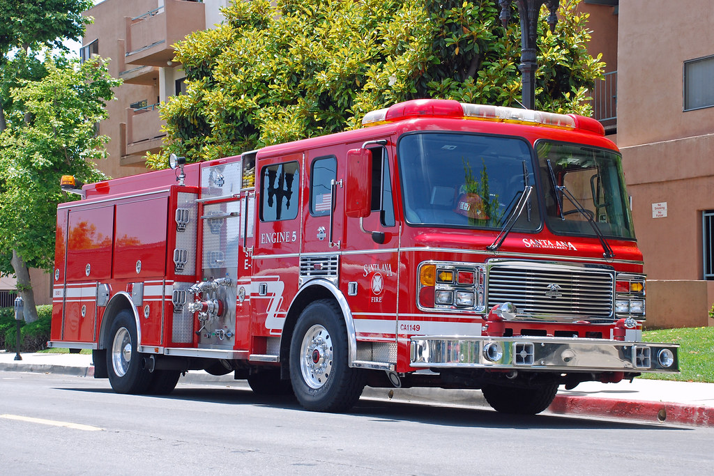 Santa Ana FD American LaFrance pumper of the Santa Ana Fir… Flickr