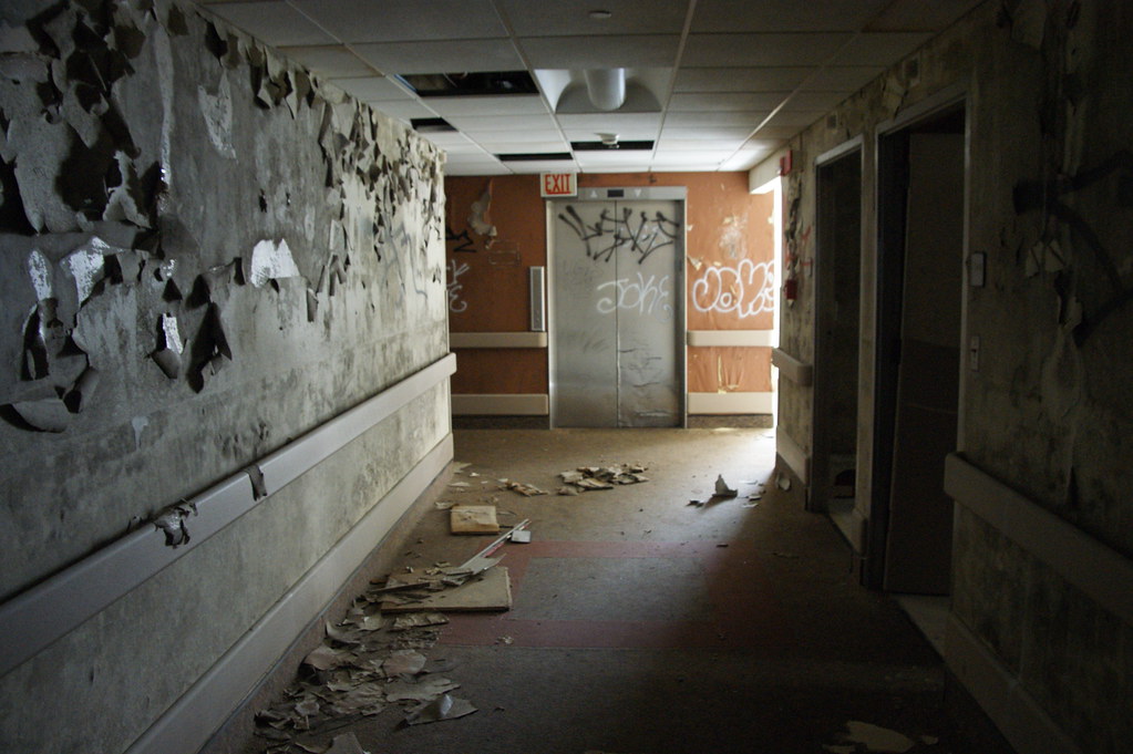 Edgewater Hospital Abandoned