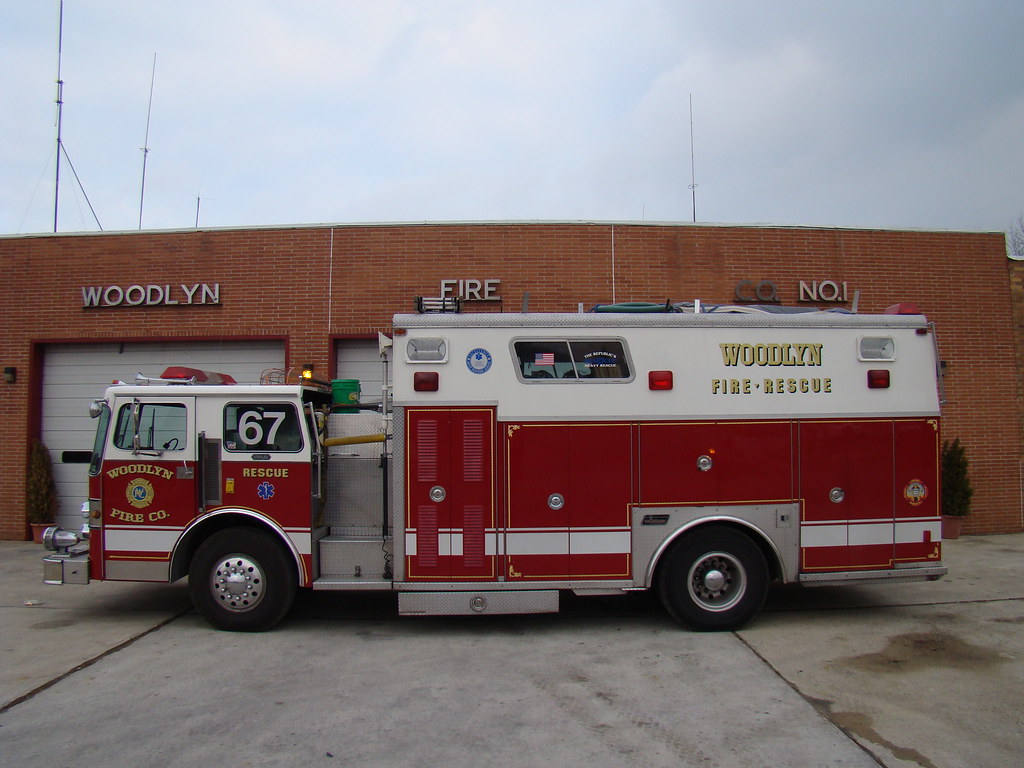 Rescue 67, Woodlyn Fire Department 1989 Simon Duplex/Sauls… Flickr