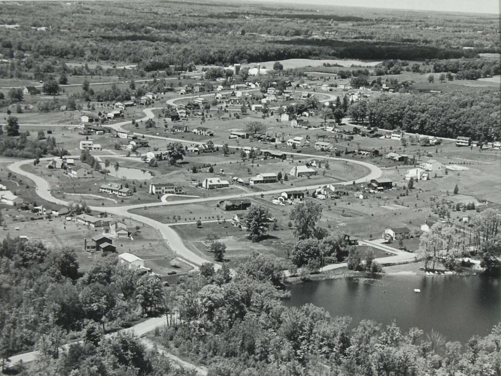 Hartland Country Club Subdivision DeVos Art Museum at Northern