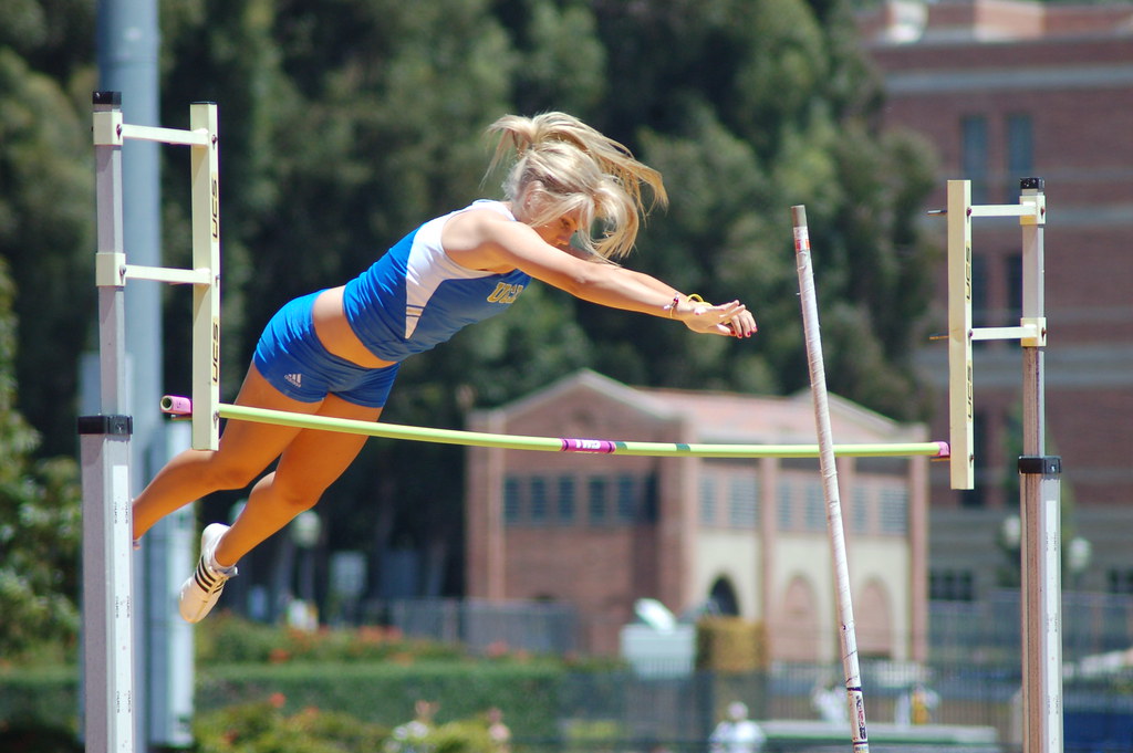 ucla vs. usc track meet pole vault! jkenning Flickr