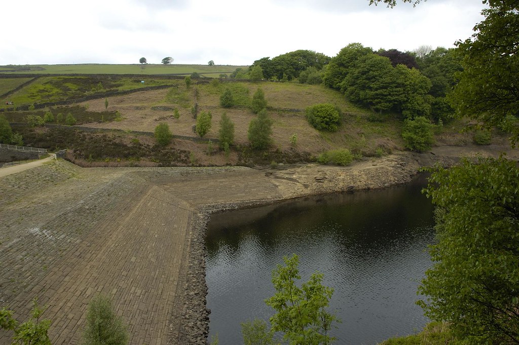 Yateholme to Digley (241) Digley Reservoir Richard Southwell Flickr