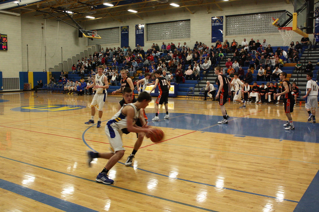 York Suburban Basketball York Suburban ( 61 ) at KennardD… Flickr