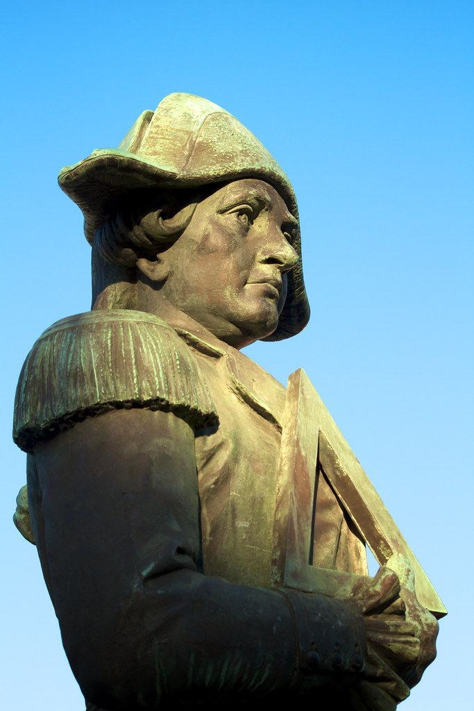 Captain Cook 27.3.2010 statue of Captain Cook behind the … Flickr