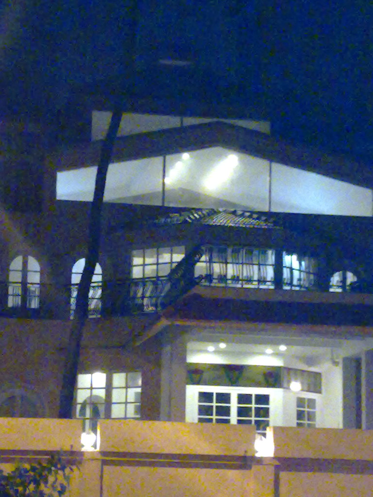 Rajesh Khanna's bungalow 'Ashirwaad' June 2010 Pic 1 Flickr