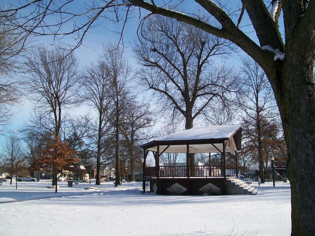 Marengo town square, snow covered 122909 anothertom Flickr
