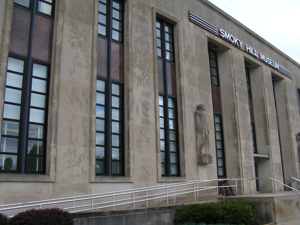 Salina, Kansas Smoky Hills Museum Former US Post Office (1… Jasperdo Flickr