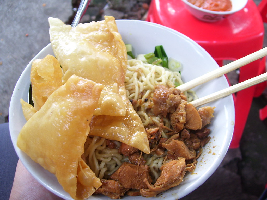 Mie Ayam Permata (46/365) Its not posh, its not riddled wiâ€¦ Flickr