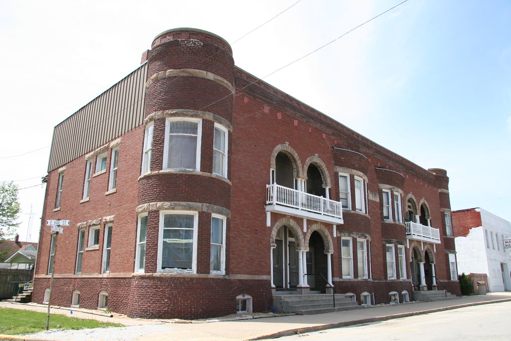 Bushnell IL, Bushnell Illinois, McDonough County Bruce Wicks Flickr