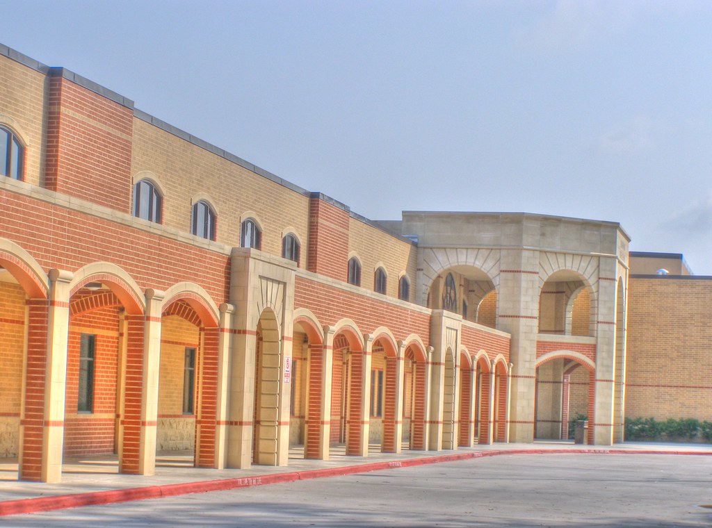 HDR, Kingwood High School Outside Veranda Bob Bohmer Flickr