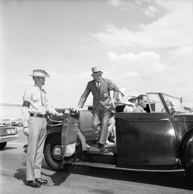 Governor Sir Alan Mansfield, Brisbane Airport, Eagle Farm, c 1971 a