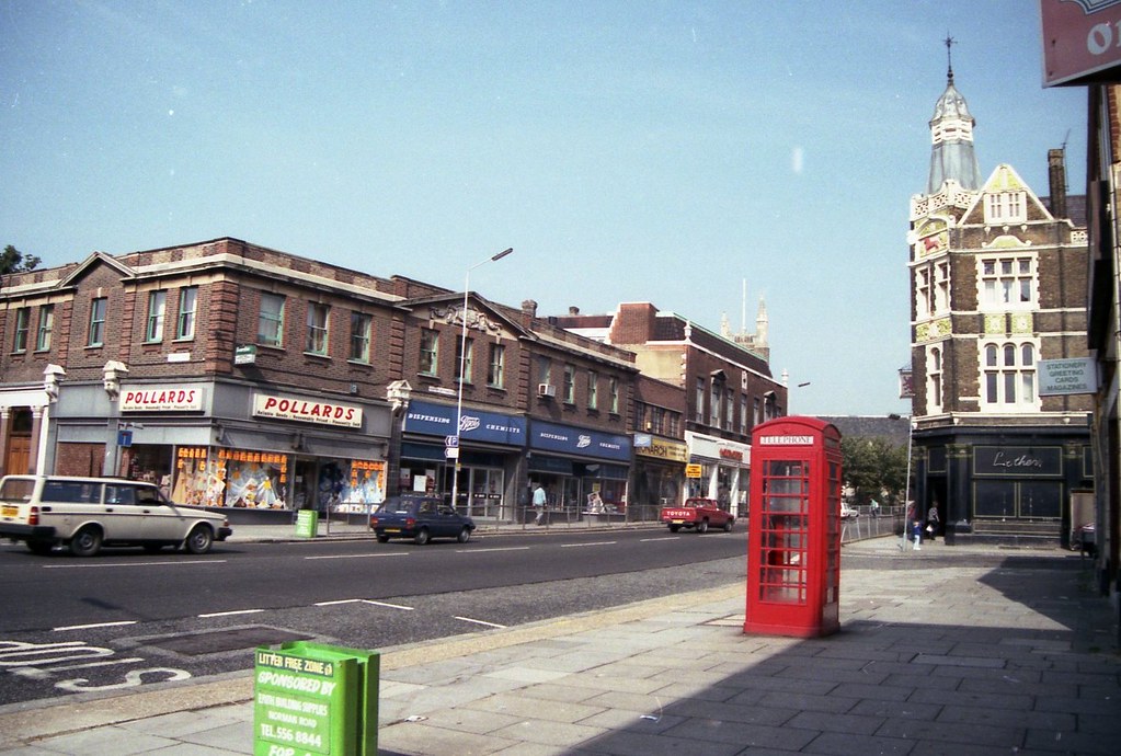 Leytonstone High Road 20 Sept 1987 Sunday, early afternoon… Flickr