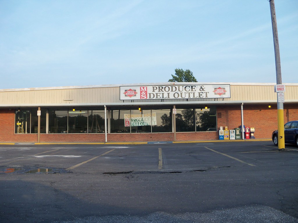 Shop N Bag Levittown, PA Thornridge Shopping Center, 872… Flickr