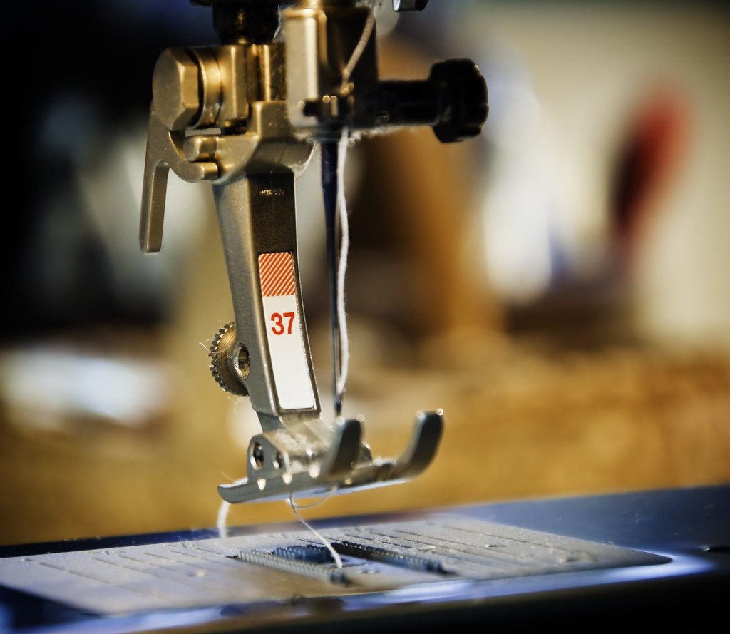 Quarterinch Foot My sewing machine has a major problem an… Flickr