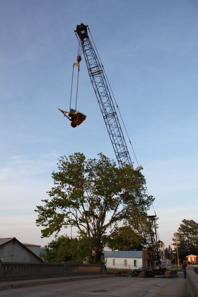 Elizabeth City Suspended Trailer From Frot Vi When campi… Flickr
