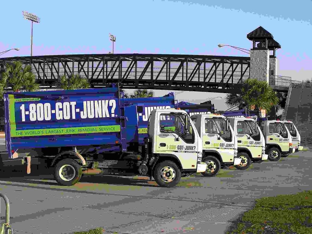 1800GOTJUNK? Tampa Bay Truck Caravan 1800GOTJUNK? Pinellas