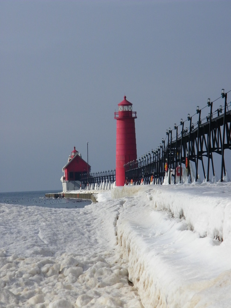 Grand Haven Lighthouse During Winter (Grand Haven, Michiga… Flickr