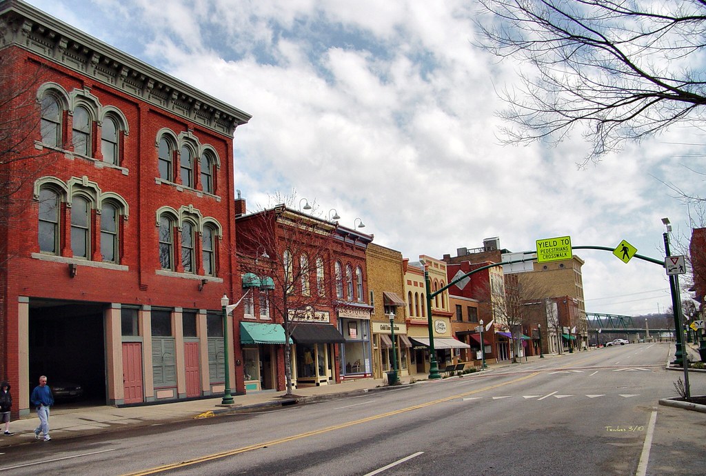 Front Street Marietta Ohio 7 Looking south toward the Ohi… Flickr