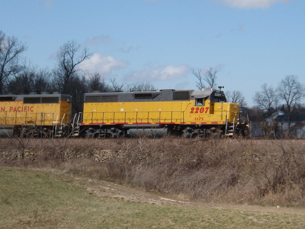 LLPX 2207 at Valley Park, MO_P3110672 WampaOne Flickr