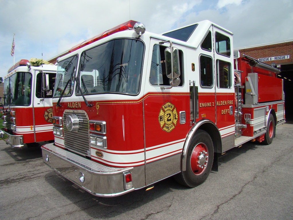 Engine 2, Alden Fire Department a photo on Flickriver