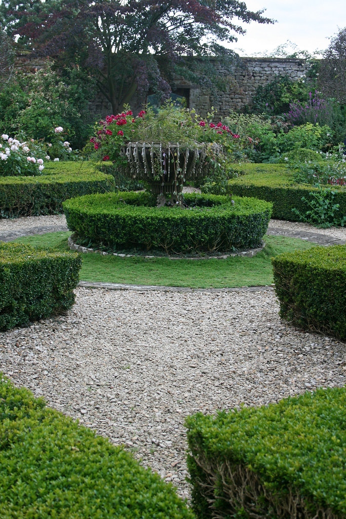 BROUGHTON CASTLE GARDENS LINDSEY RENTON Flickr