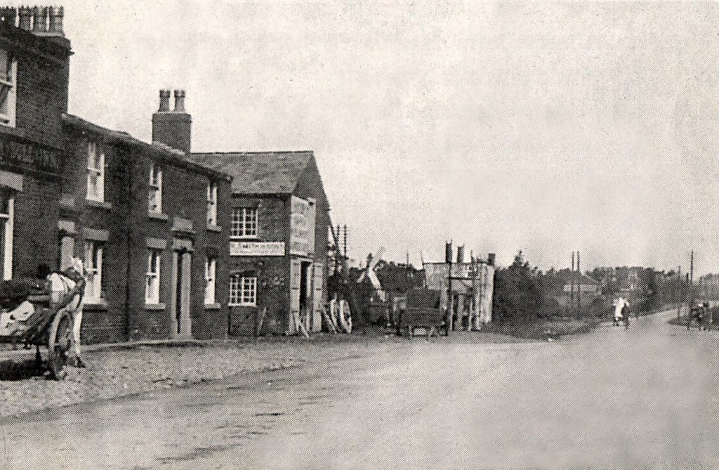 The Old Black Bull Inn, Garstang Road, Preston 1915 Flickr
