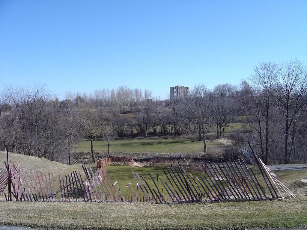 Peel Village/Brampton Golf Course The green needs to be a … Flickr