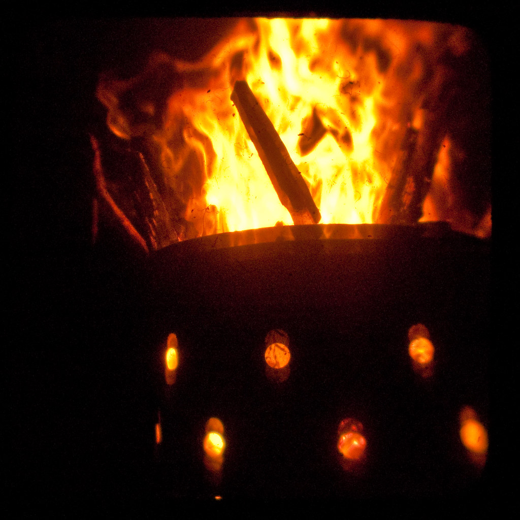 Hot Drum Brazier in the Rea Garden, Digbeth. Taken TTV sty… Flickr