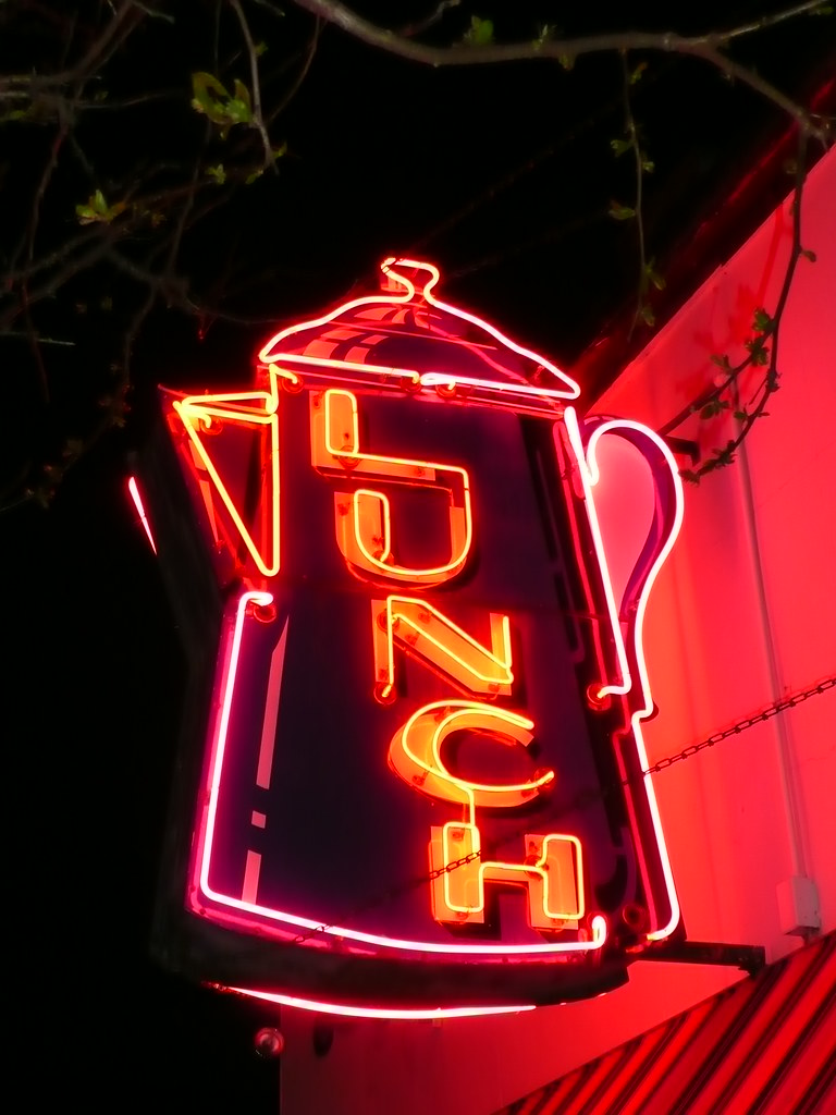 Kenosha, WI Coffee Pot neon sign ArchiTexty Flickr