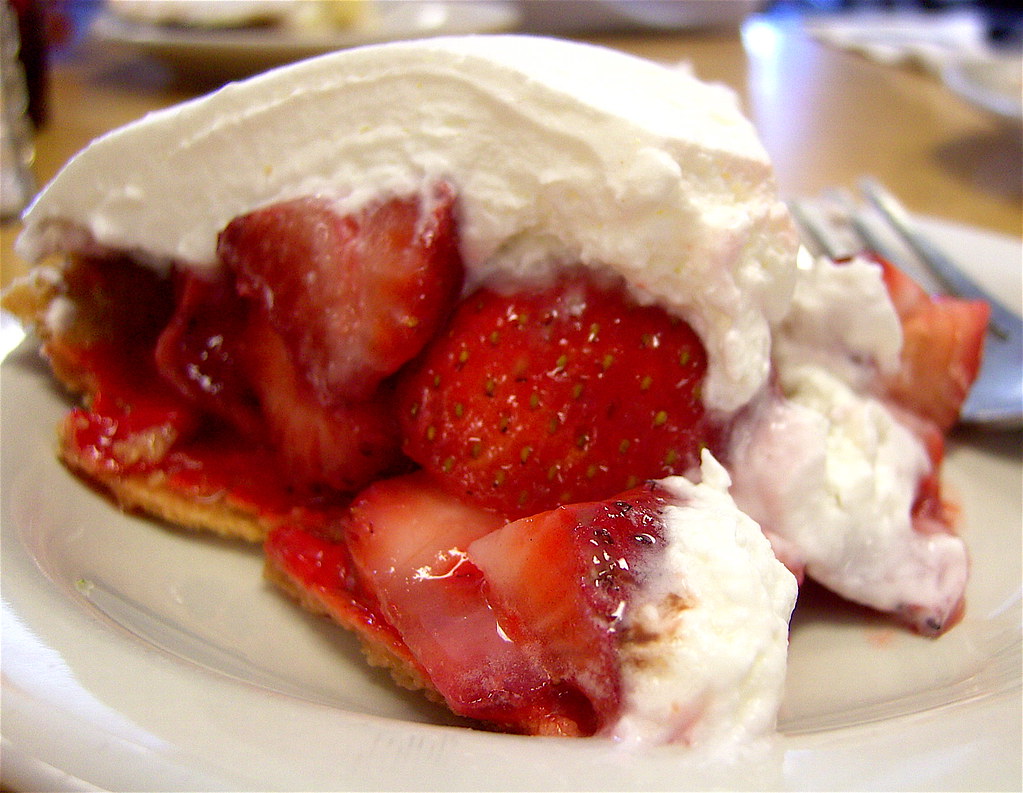 Strawberry Pie Strawberry pie at Strawn's Eat Place Too, S… Flickr