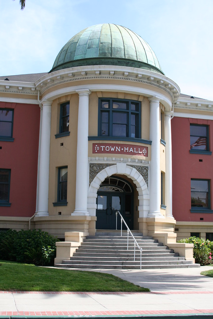 Emeryville City Hall no. 0784 This photo is konomarked ("M… Flickr