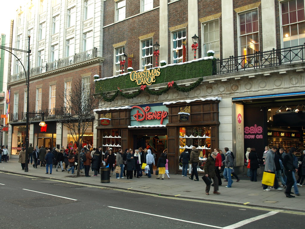 Disney Store Andrei Rosca Flickr