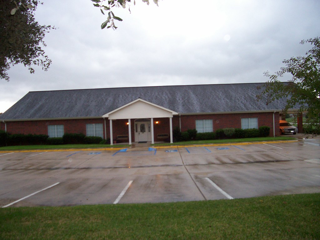 Madisonville Funeral Home, Madisonville, Texas Shawn Hughe… Flickr