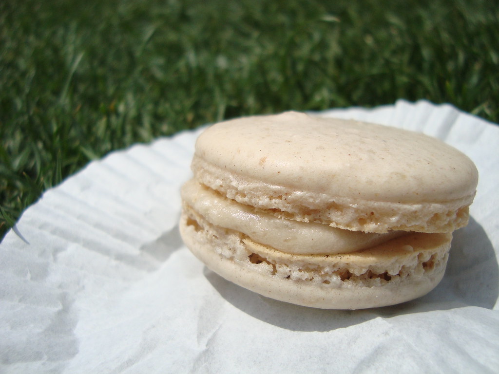 Banana Cream Pie Macaron National Food Bloggers Bake Sal… Flickr