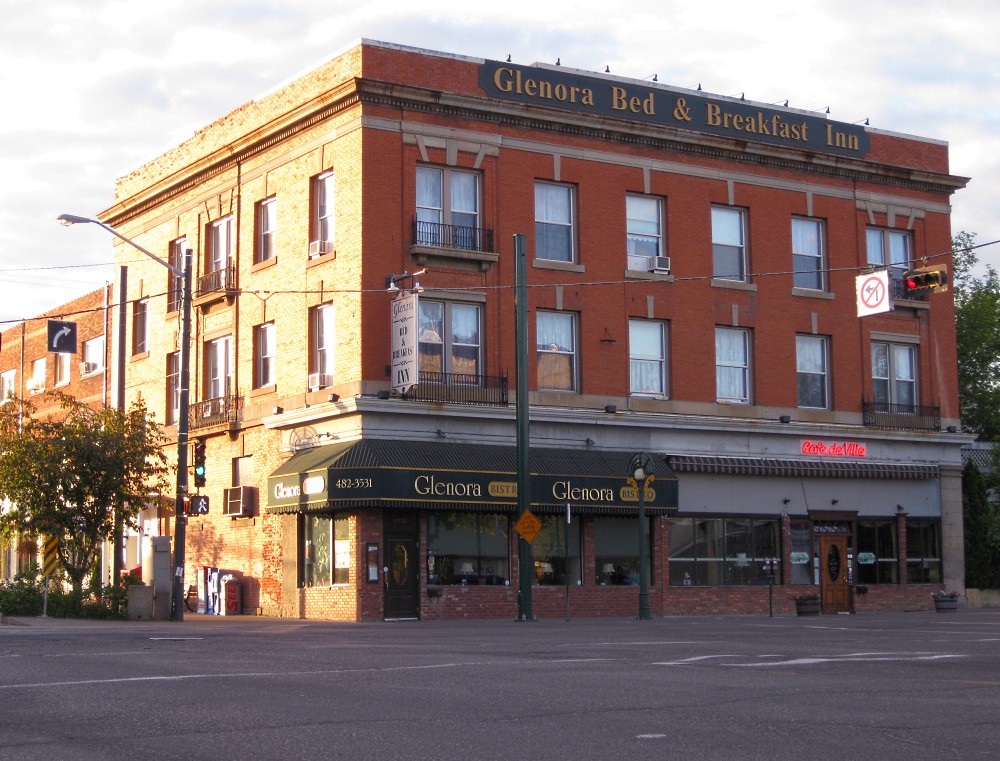 GLENORA BED AND BREAKFAST EDMONTON Paul Balanchuk Flickr