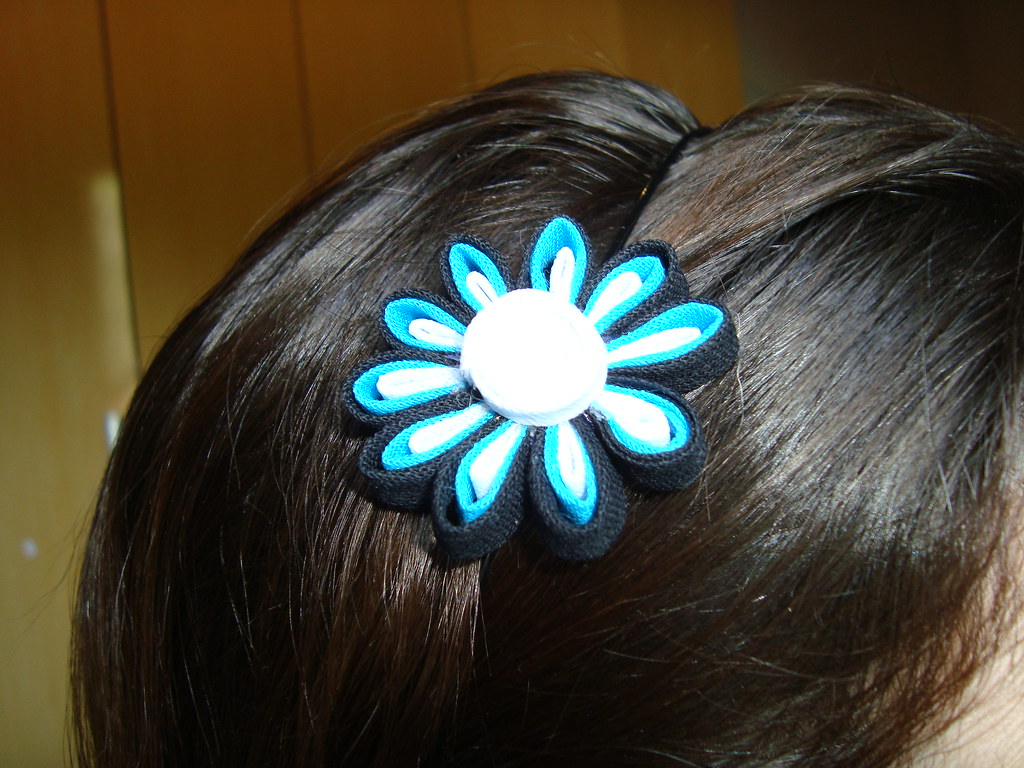 Tiara com Flor de Viés R8,00 Artesanato By Cibele Maldonado Flickr