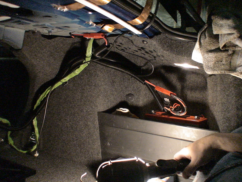 battery hookup detail top centre powerpole supplies 12V to… Flickr