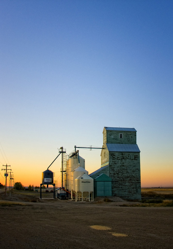 Milo This is the old Searle elevator in Milo, Alberta Calakmul Flickr