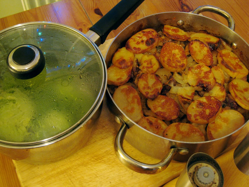 Lancashire Hot Pot with Savoy Cabbage Turned out really ra… Flickr
