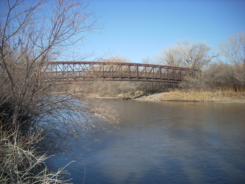 Berg Park, Farmington, NM Weathered steel bridge, Berg Par… Flickr