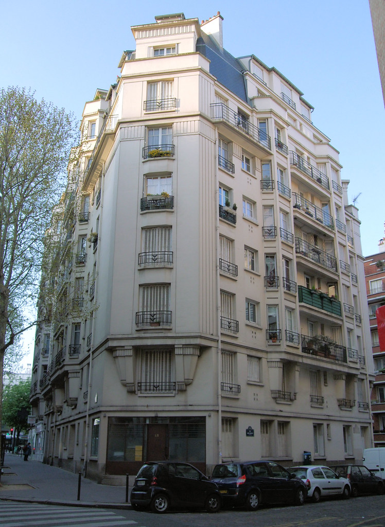 Flats On Rue GagerGabillot, Paris. Jim Linwood Flickr