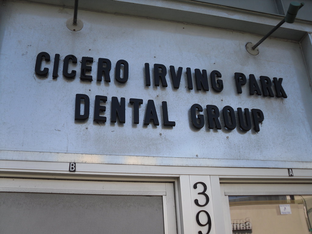 Cicero Irving Dental Group (Six Corners) 3900 block of Nor… Flickr